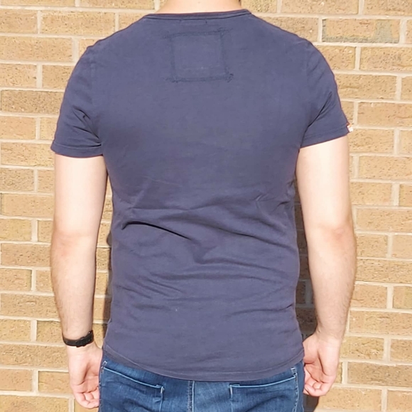 Superdry Tee - Picture 2 of 4